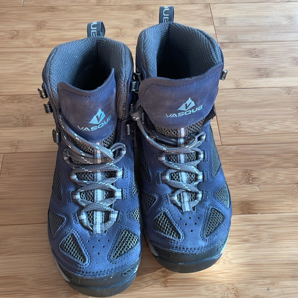 Vasque Shoes Womens 7 Hiking Boots Trail Sport
Waterproof